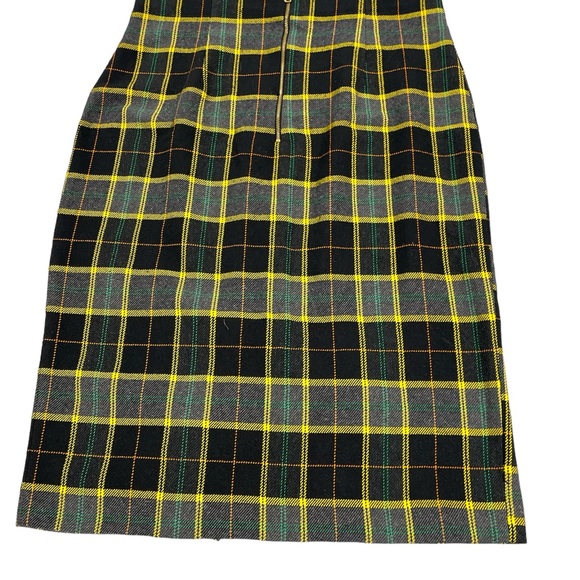 Zara Plaid Skirt and Matching Blouse - Picture 2 of 10